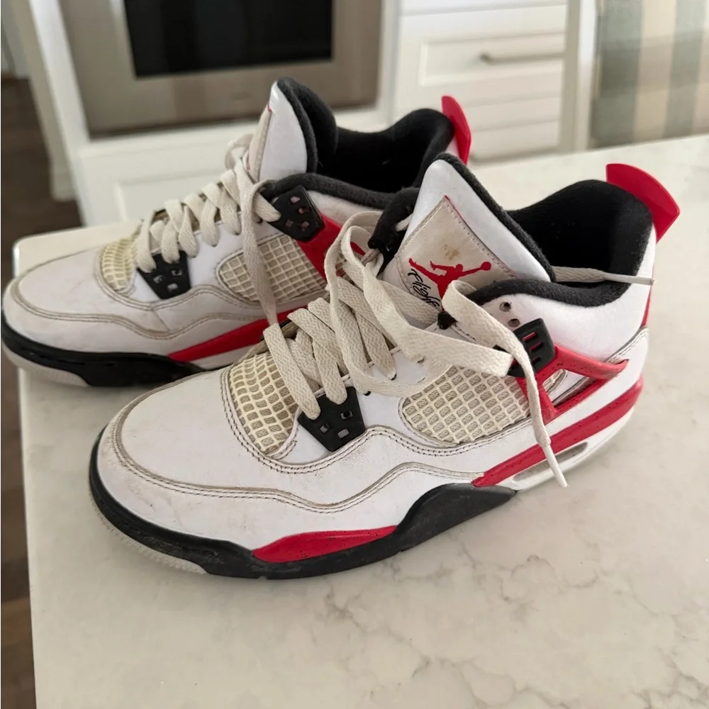 Jordan 4 Retro Red cement. Size 5.5